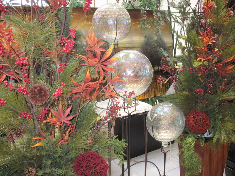 Autumn Floral Arrangement — Green, Festive