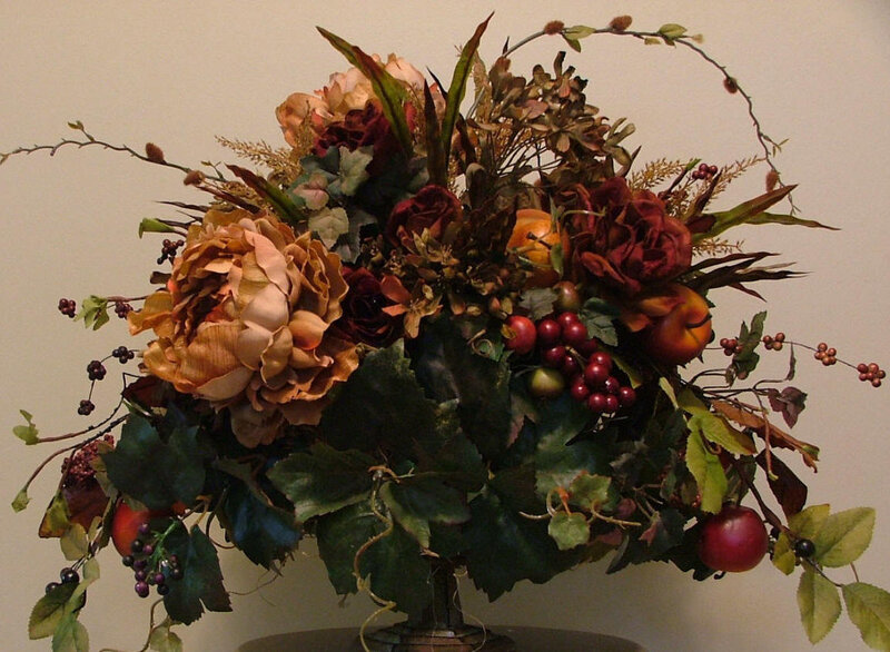 Autumn Floral Arrangement — Green, Natural