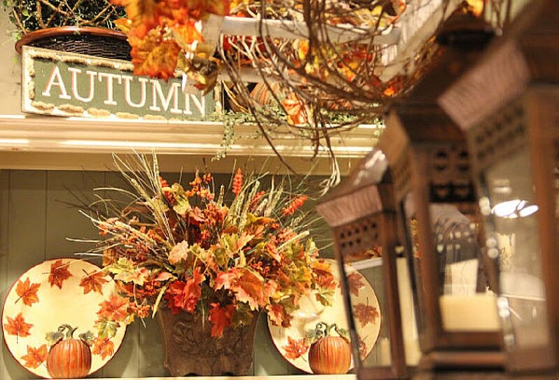 Autumn Floral Arrangement — Orange, Cozy, Photograph