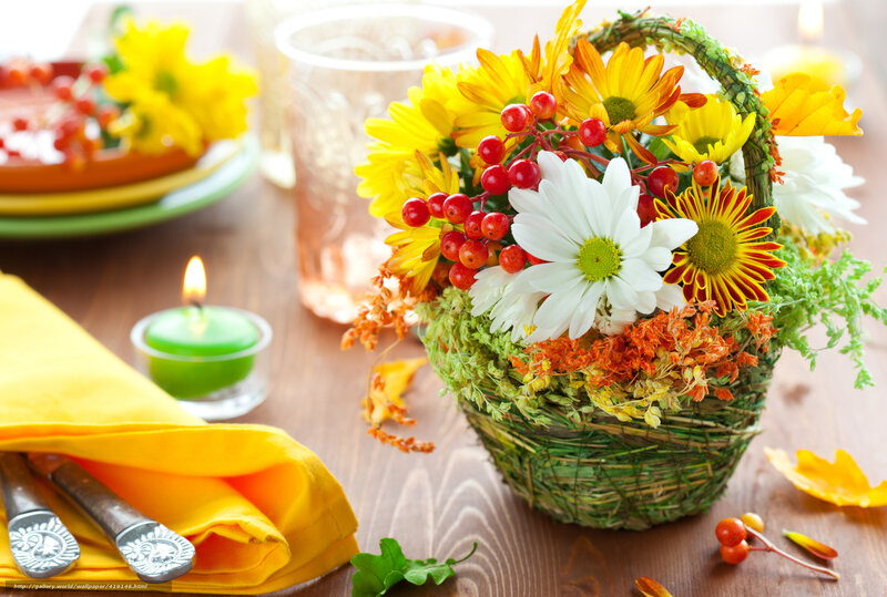 Autumn floral centerpiece