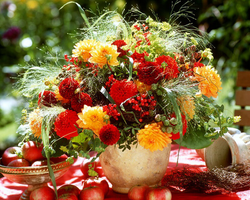 Autumn Flower Arrangement — Red