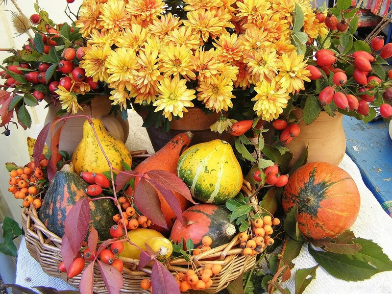 Autumn Harvest Arrangement — Yellow, Festive
