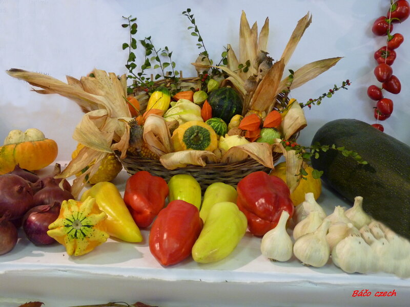 Autumn Harvest Display — Yellow
