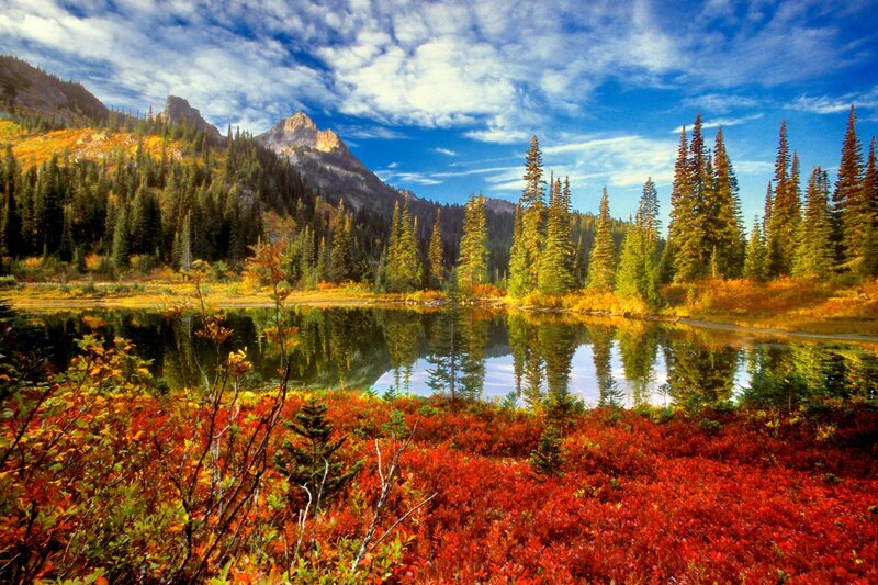 Autumn Lake and Mountains — Red