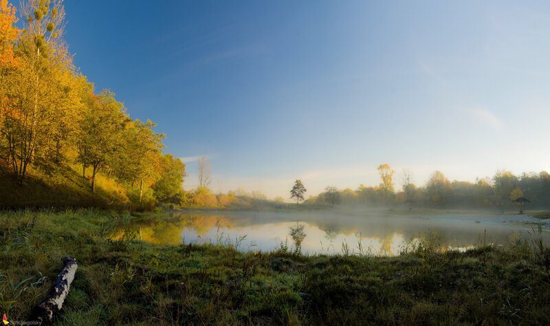 Autumn Lake at Sunrise — Blue