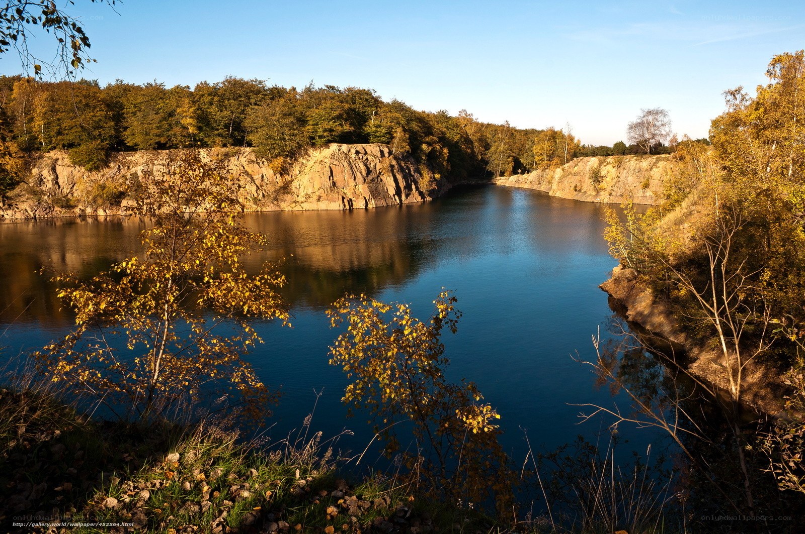 Autumn lake in a quarry