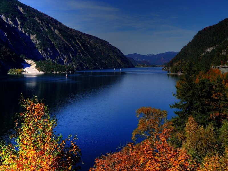 Autumn lake in the mountains