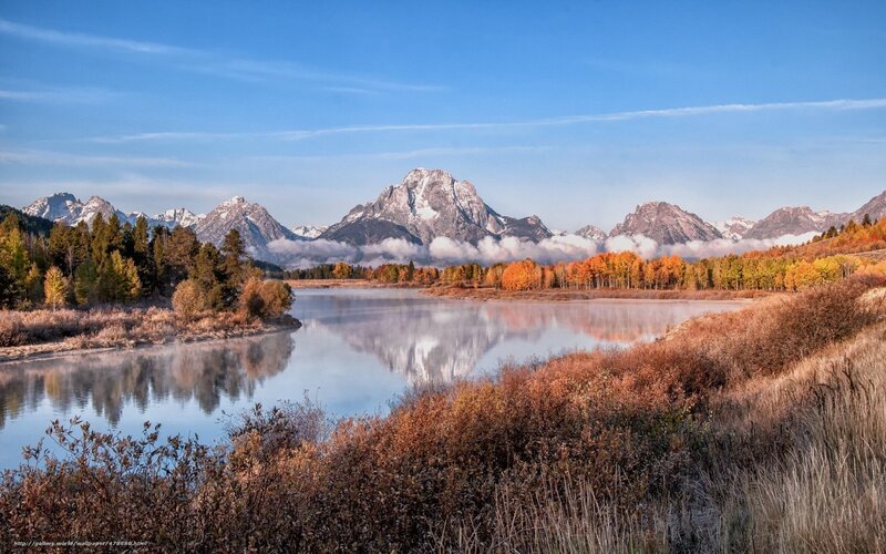 Autumn landscape with mountain reflection