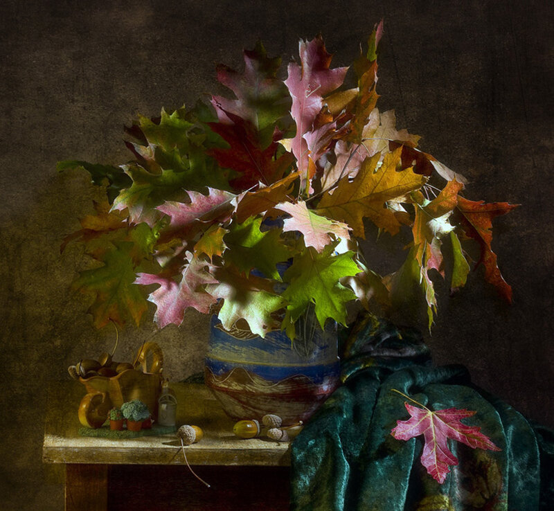 Autumn Leaves in Vase — Green