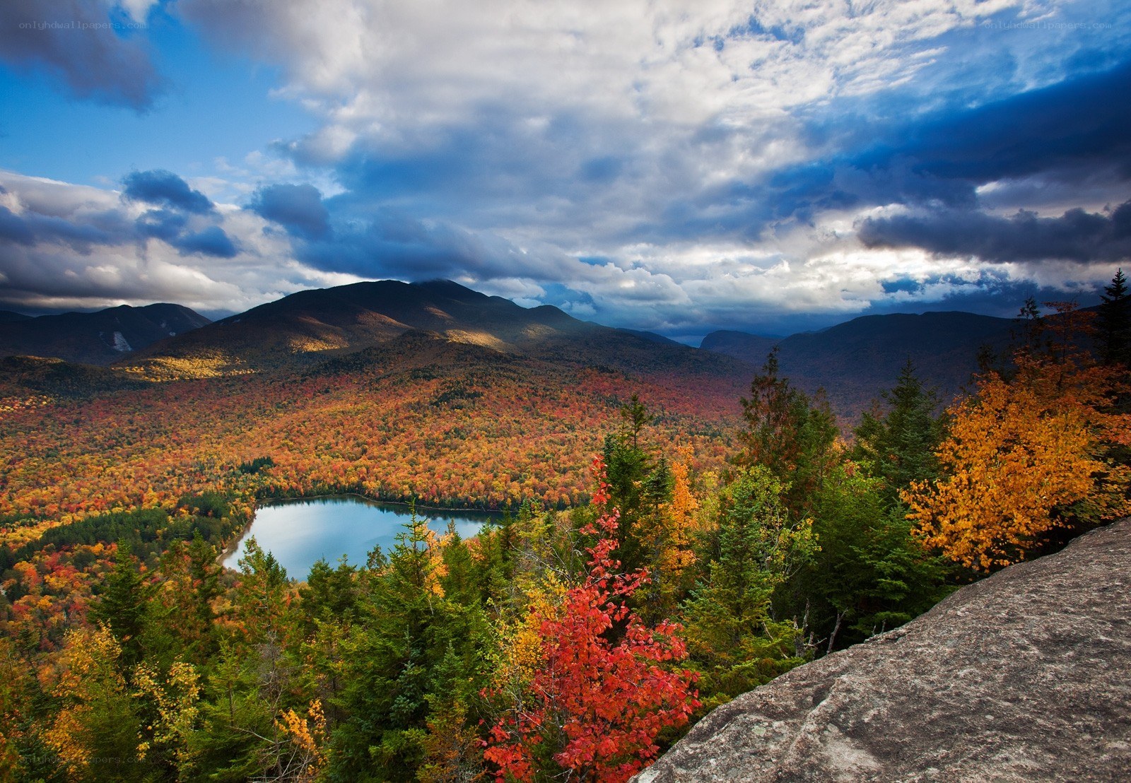 Autumn mountain lake view