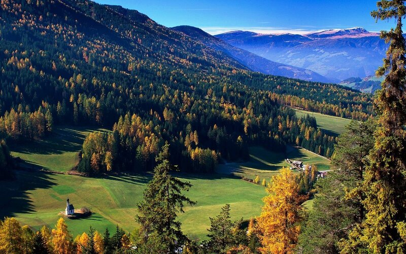 Autumn mountain valley landscape