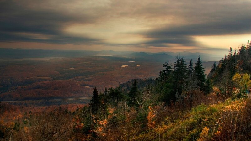 Autumn mountain vista at dusk