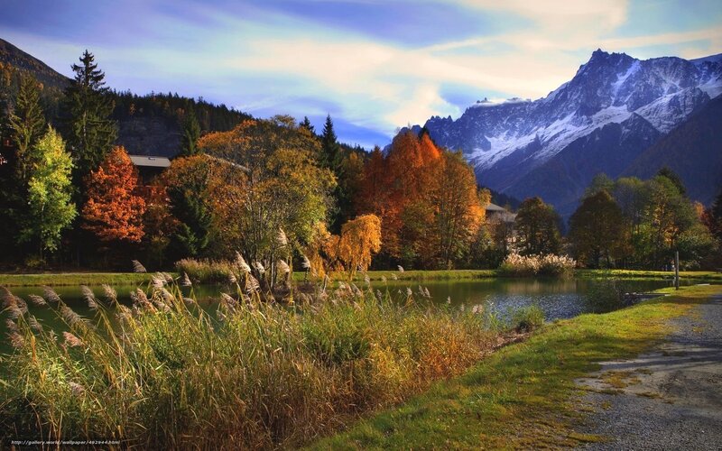 Autumn mountains and lake