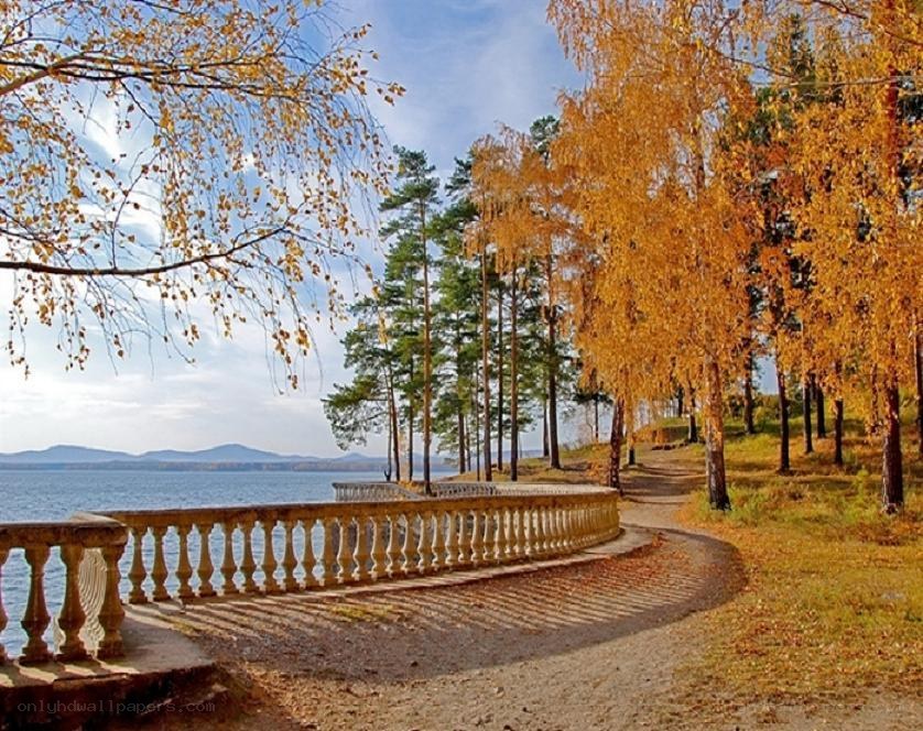 Autumn path by the lake