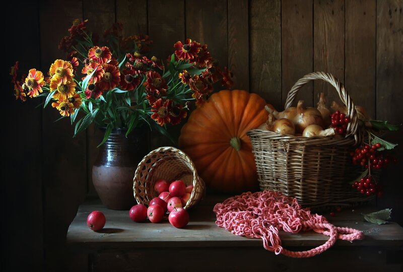 Autumn Still Life — Brown, Dramatic