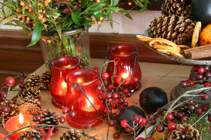 Autumnal Candle Arrangement — Red