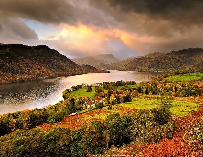 Autumnal Lake Landscape — Green