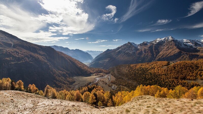 Autumnal Mountain Valley — Blue, Serene, Autumn