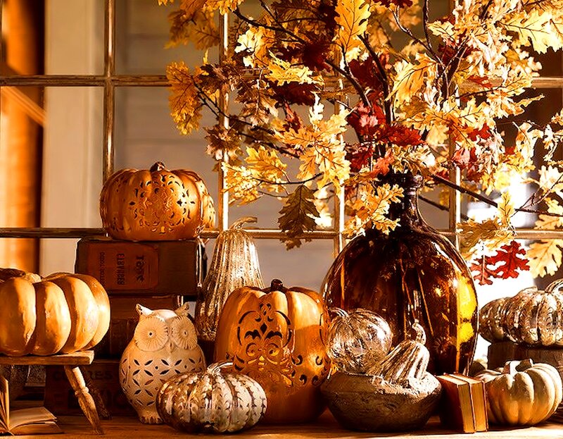 Autumnal Pumpkin Display — Gold
