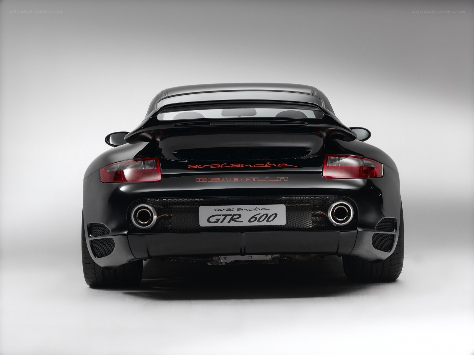Avalanche GTR 600 rear view