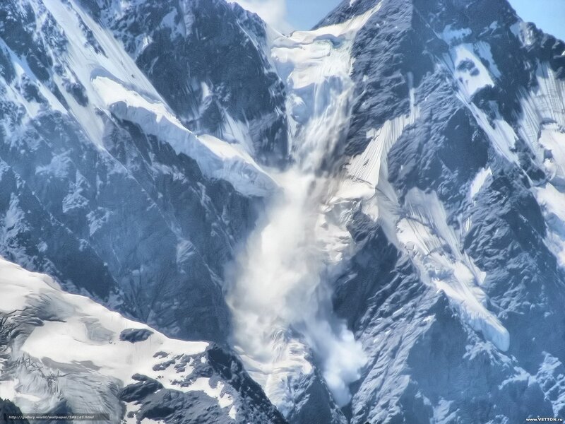 Avalanche on Mountain