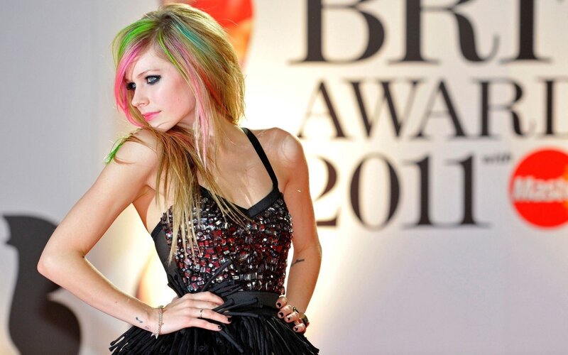 Avril Lavigne at BRIT Awards 2011