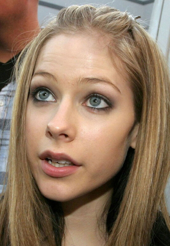 Avril Lavigne at event