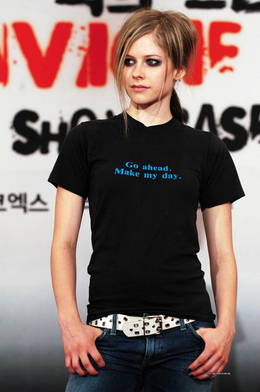 Avril Lavigne at event