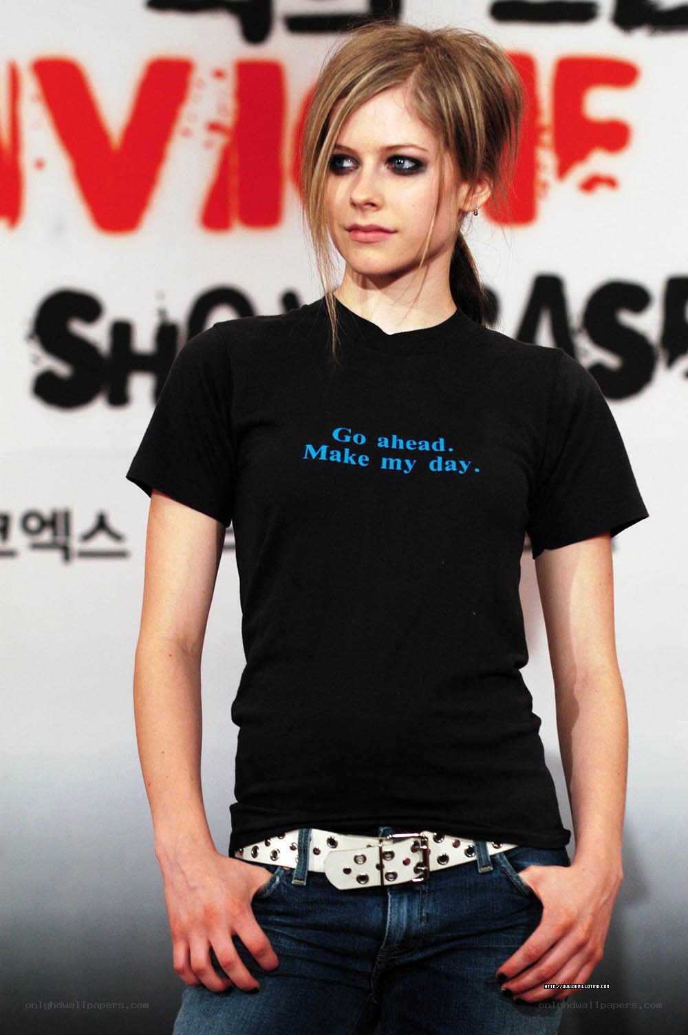 Avril Lavigne at event