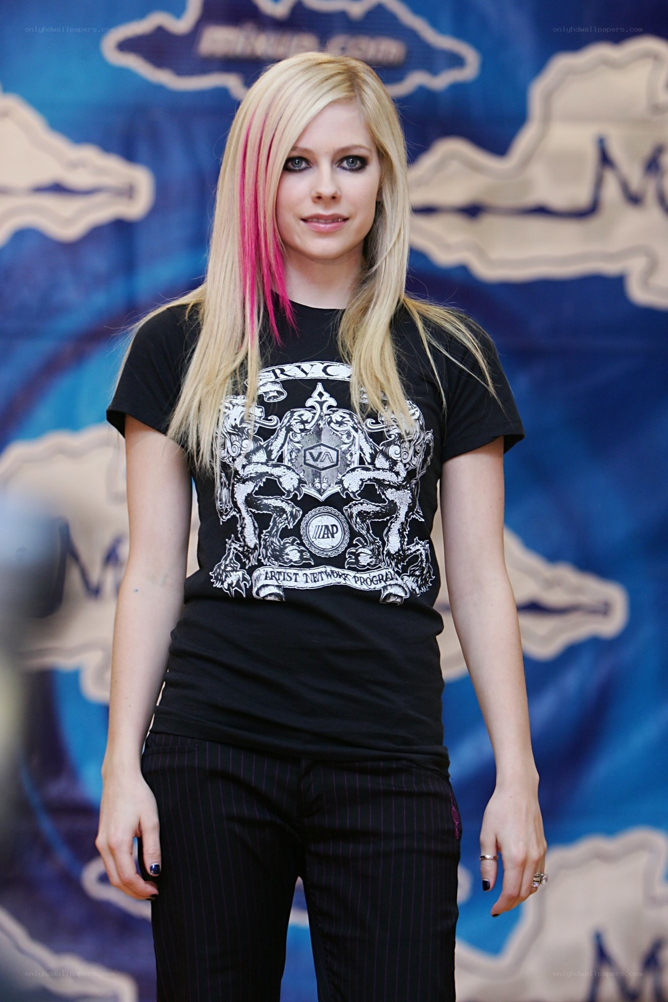 Avril Lavigne at event