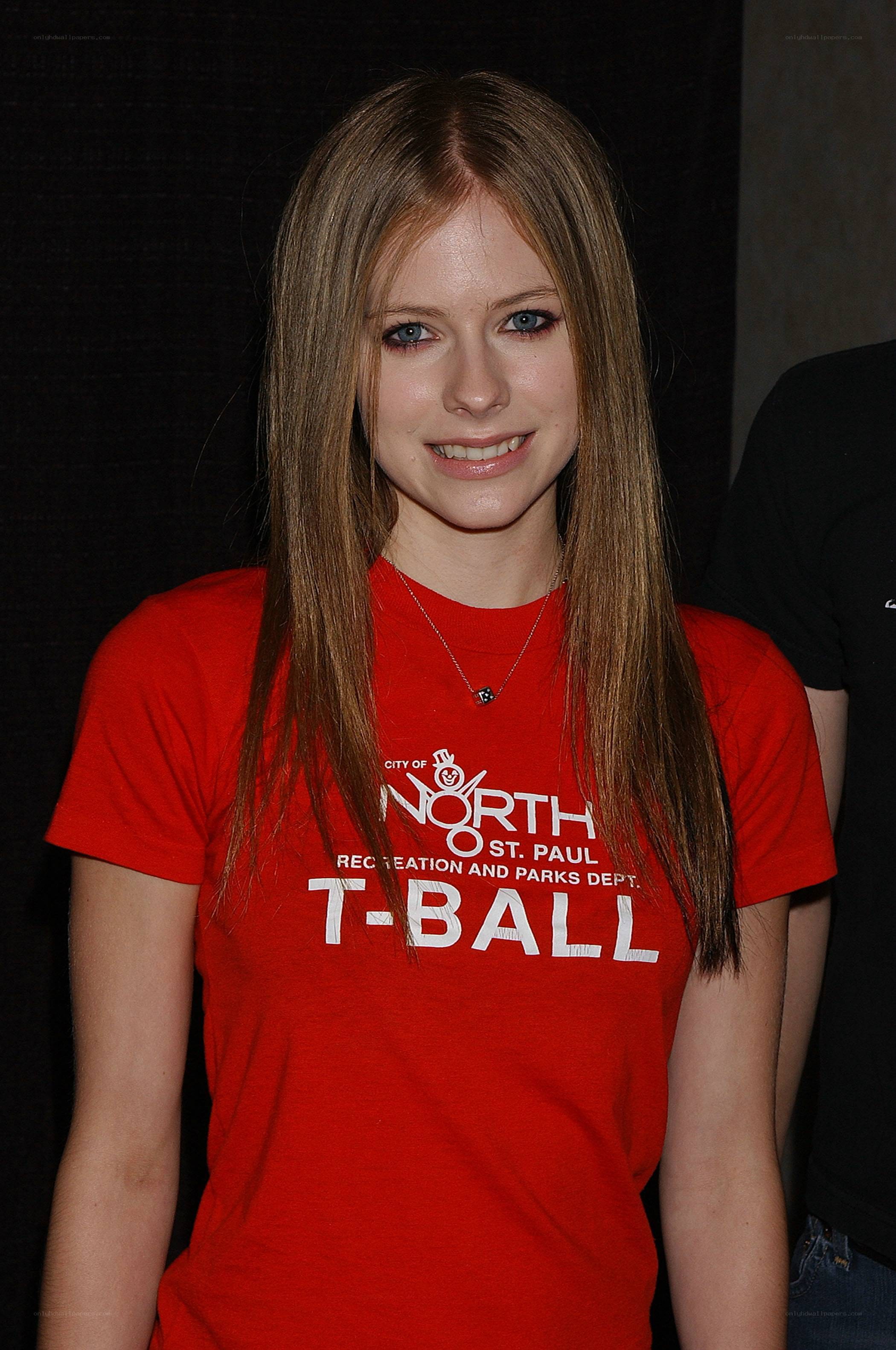 Avril Lavigne at event