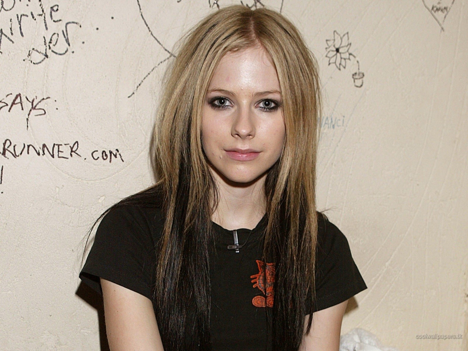 Avril Lavigne at event