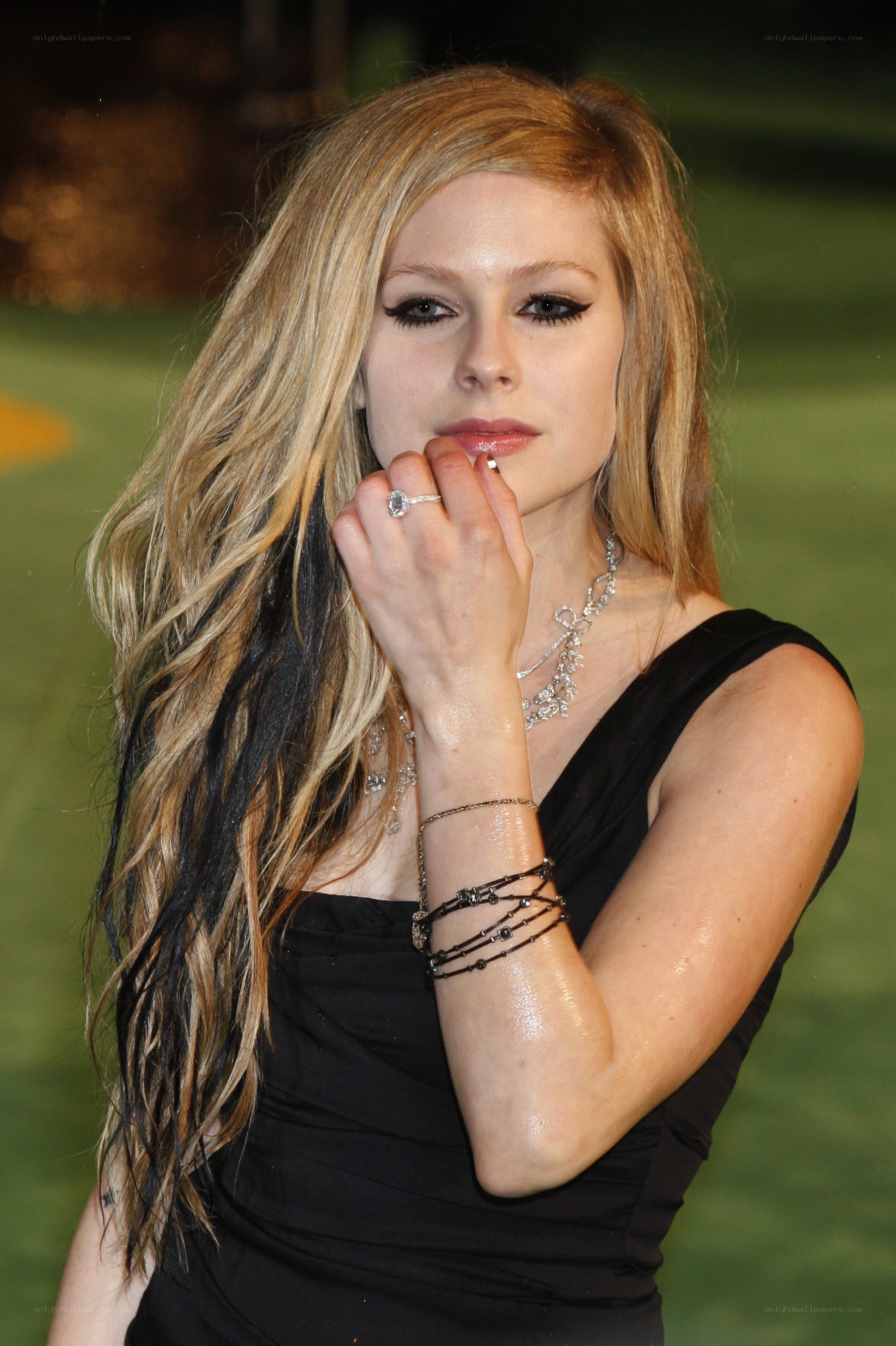 Avril Lavigne at event