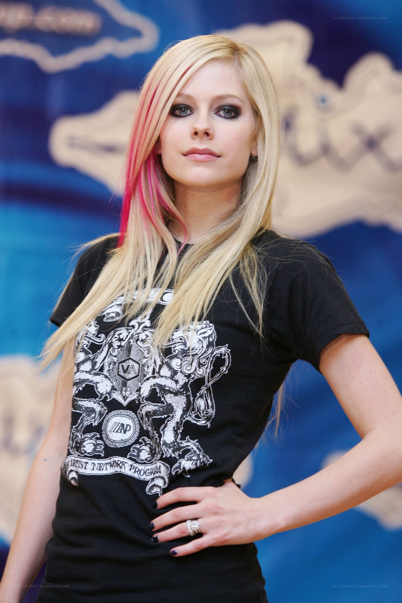 Avril Lavigne at event
