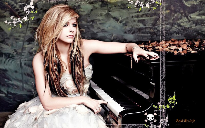 Avril Lavigne at piano