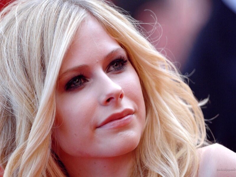 Avril Lavigne close-up portrait