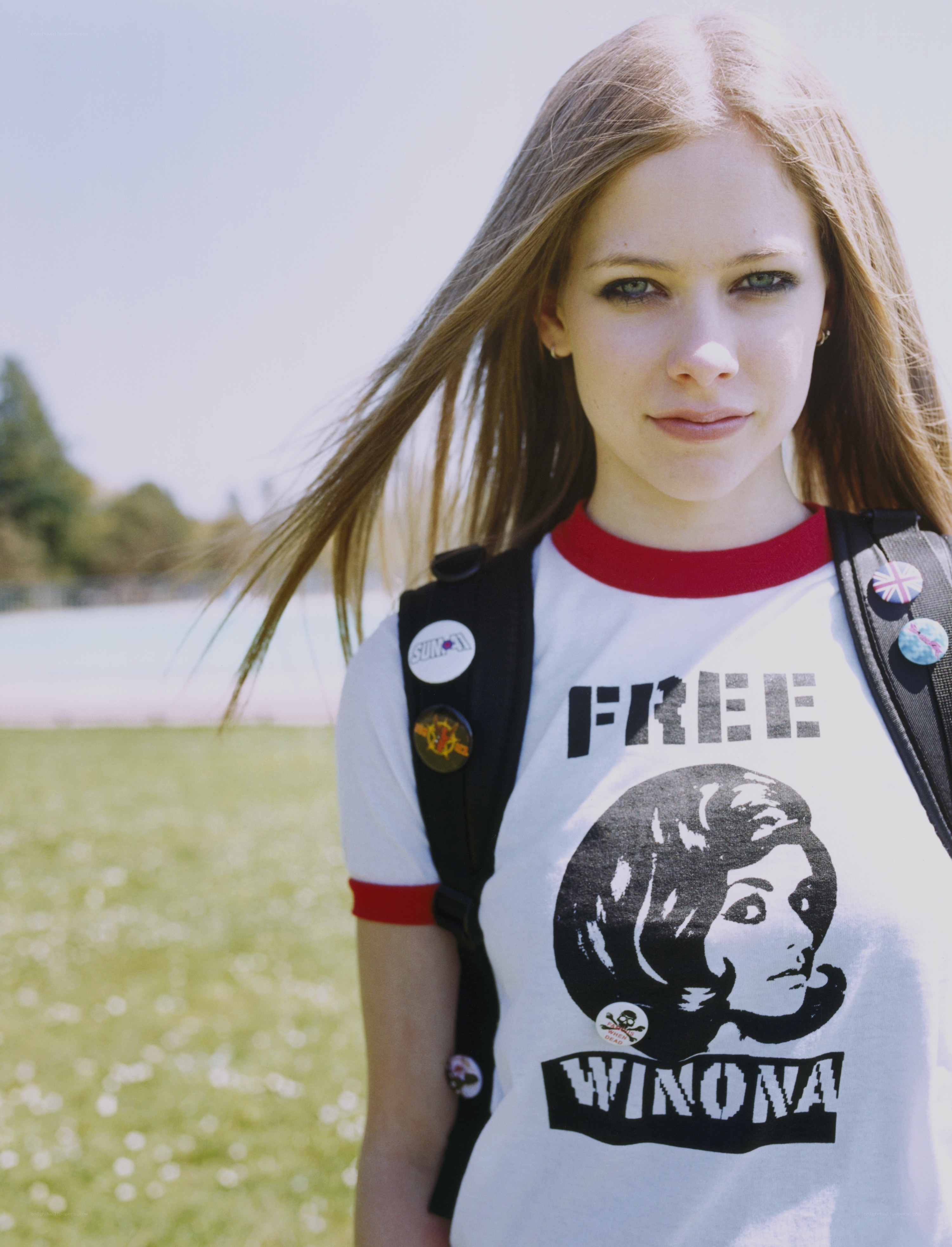 Avril Lavigne in a park