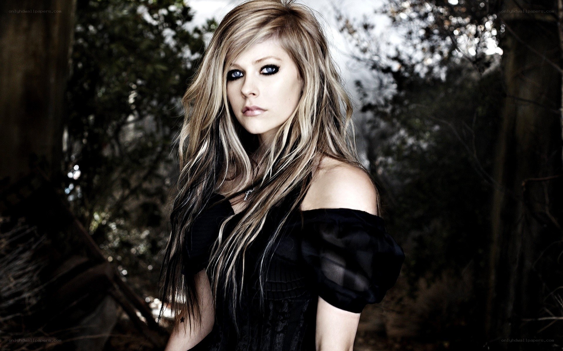 Avril Lavigne in forest