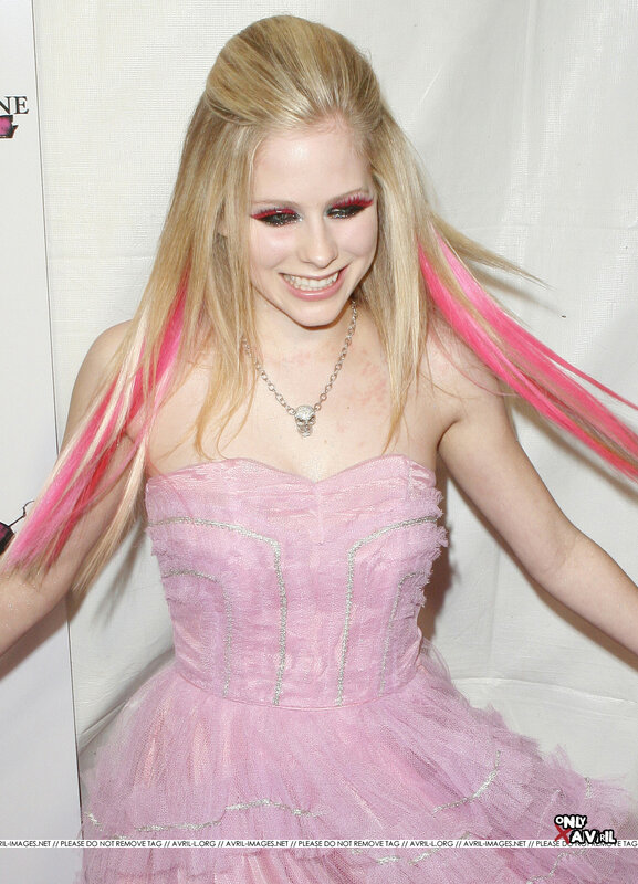 Avril Lavigne in pink dress