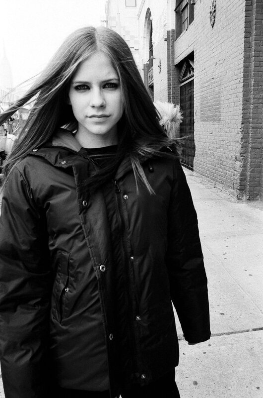 Avril Lavigne on a city street