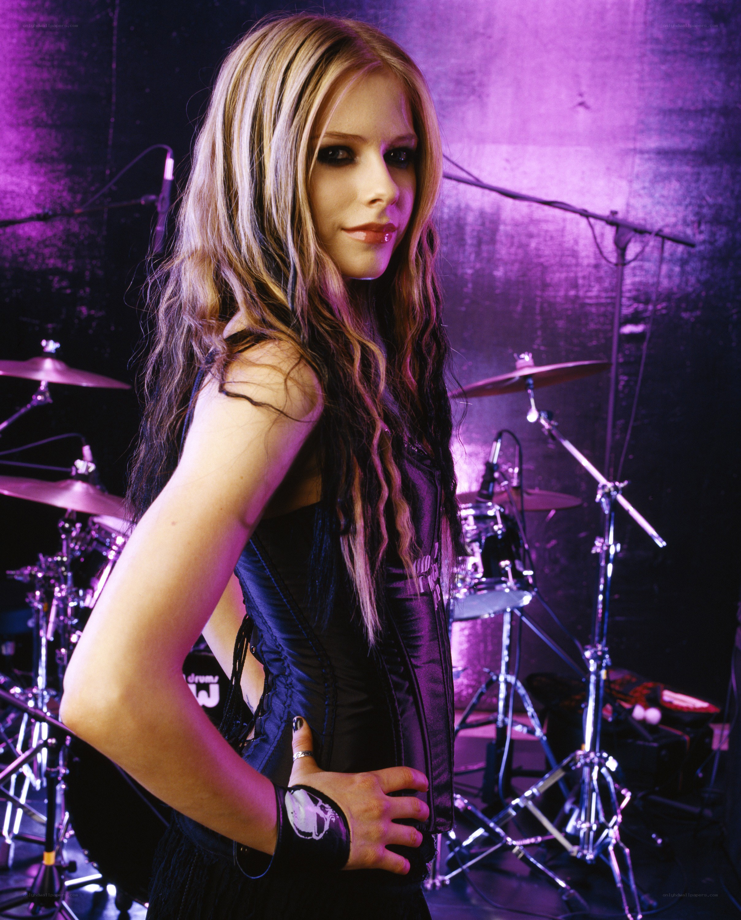 Avril Lavigne on stage
