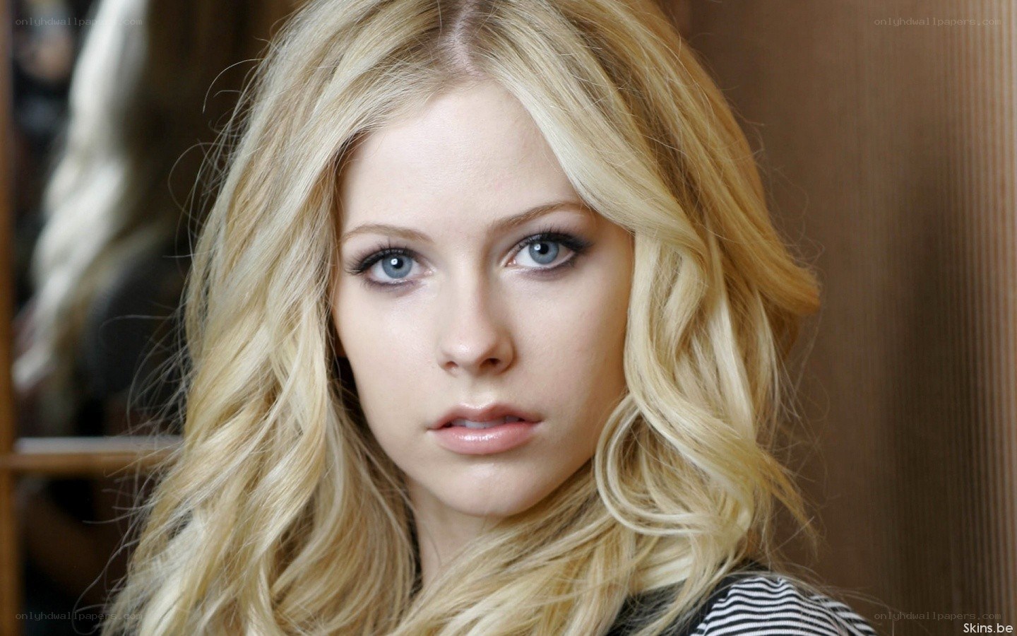 Avril Lavigne portrait