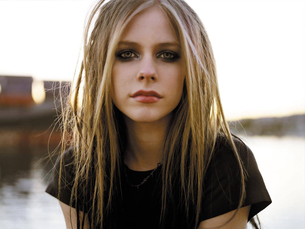 Avril Lavigne portrait
