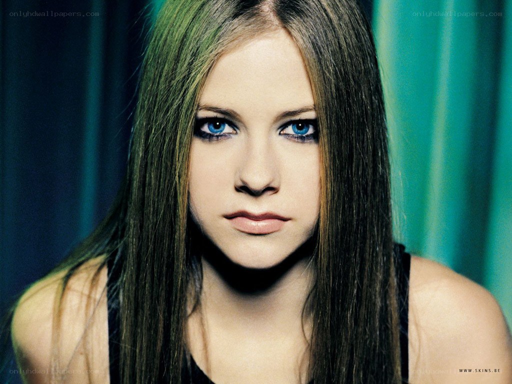 Avril Lavigne portrait