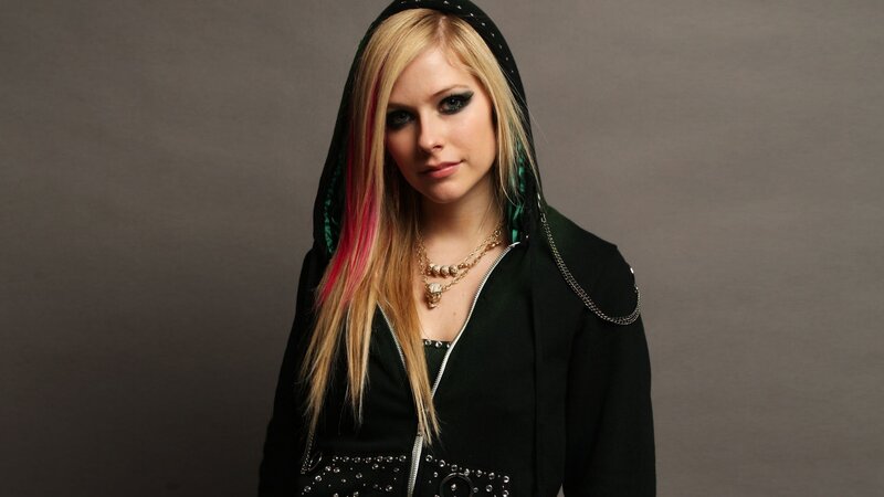 Avril Lavigne portrait
