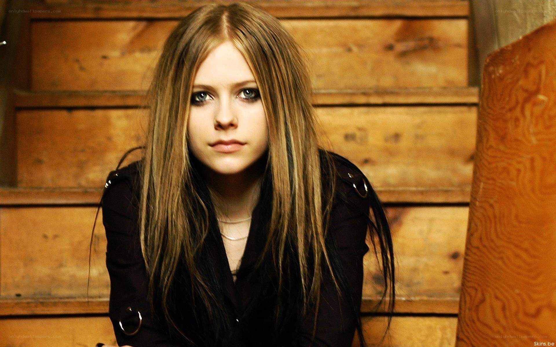 Avril Lavigne portrait