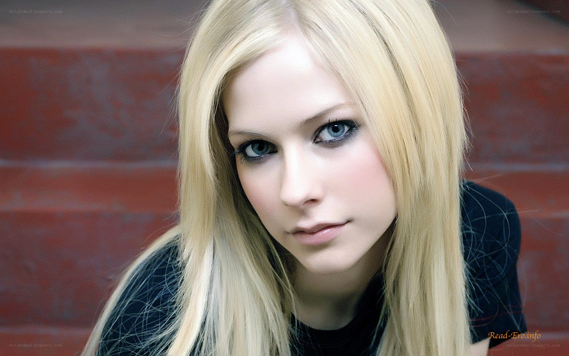 Avril Lavigne portrait