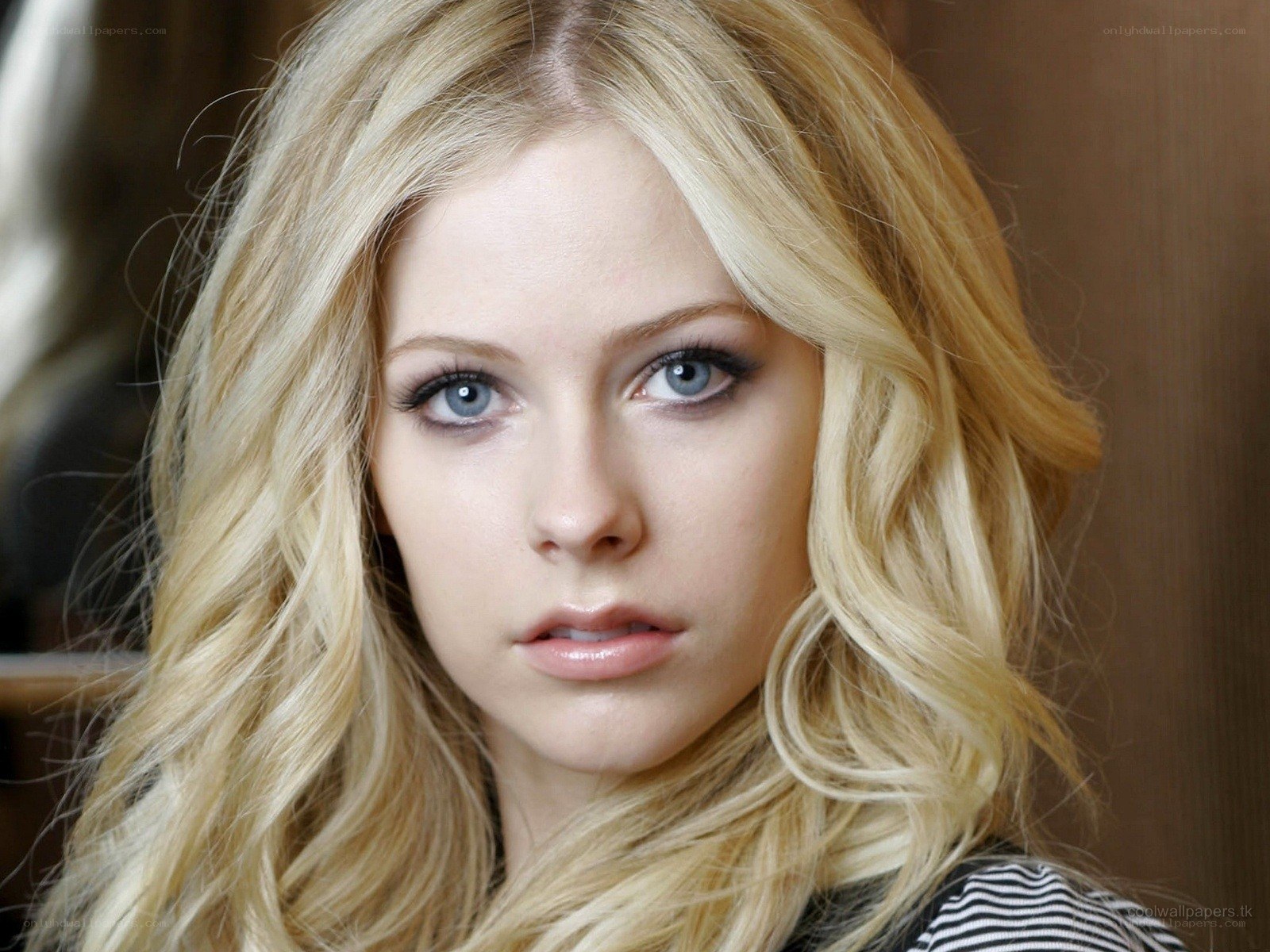 Avril Lavigne portrait