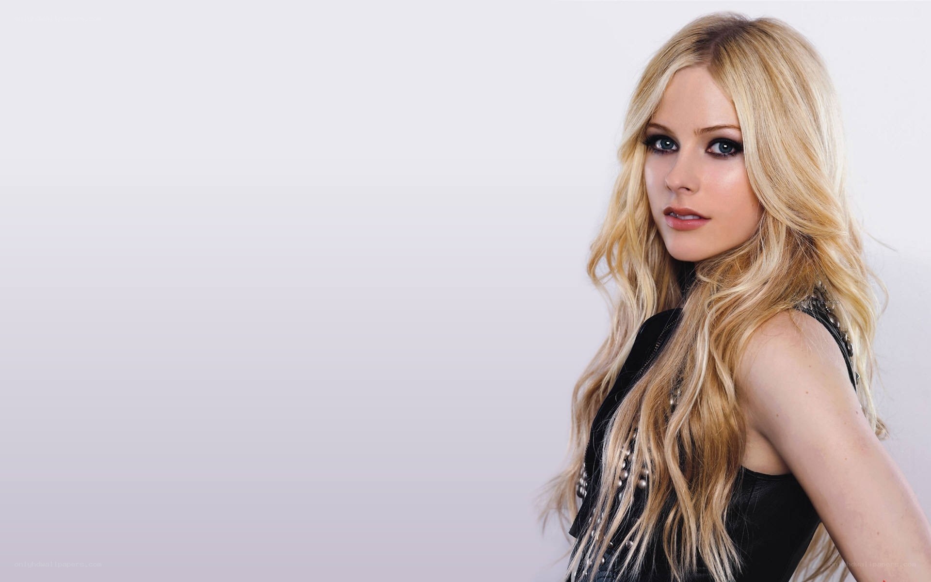 Avril Lavigne portrait