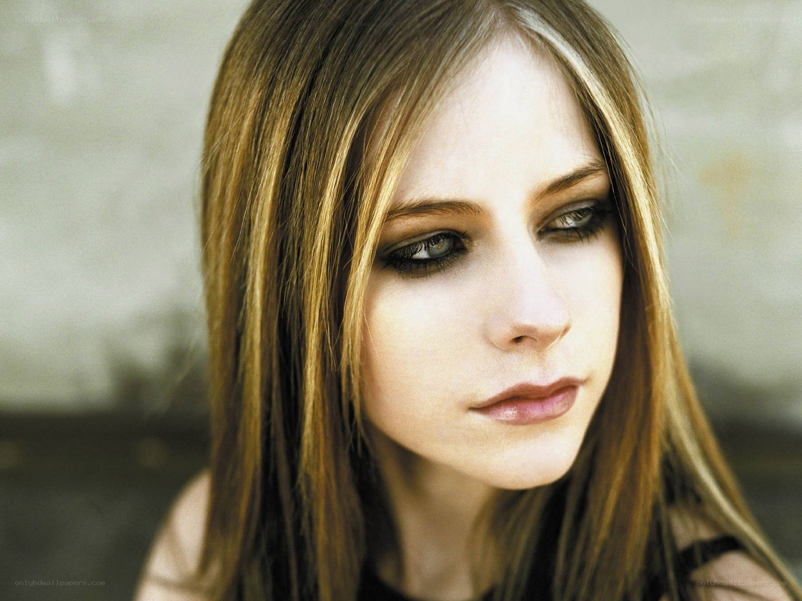Avril Lavigne portrait